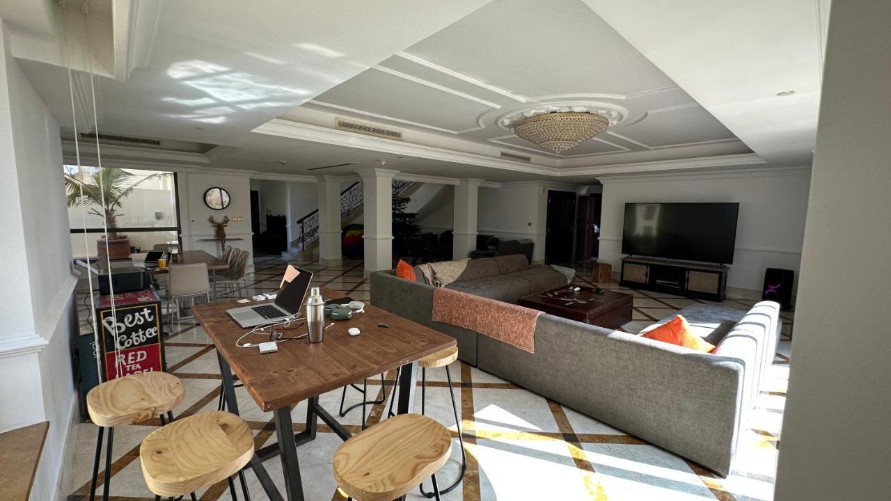 Neyar Beach Vibes - The Penthouse Albergue Dubái Exterior foto